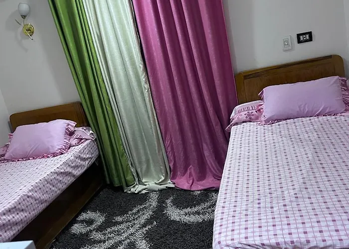 Two Air-conditioned With 4 Beds, In Al-ahyaa, 10 Minutes Away From El Gouna 公寓